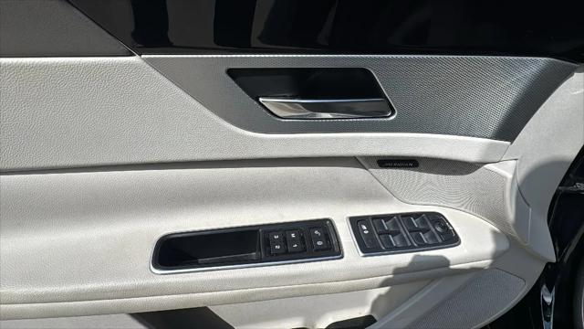 2016 Jaguar XF 35t Premium