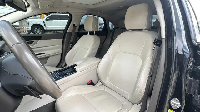 2016 Jaguar XF 35t Premium
