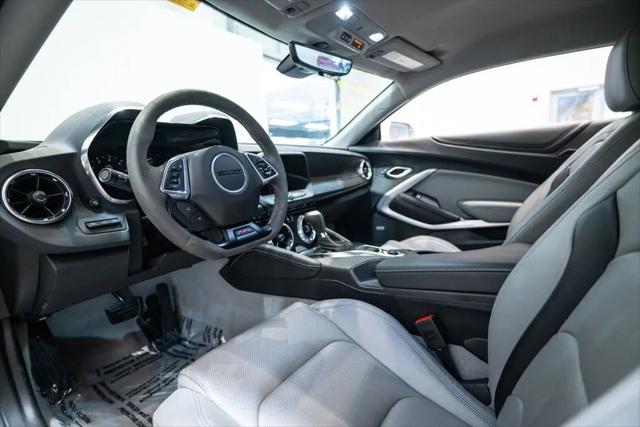 2023 Chevrolet Camaro RWD Coupe 2SS