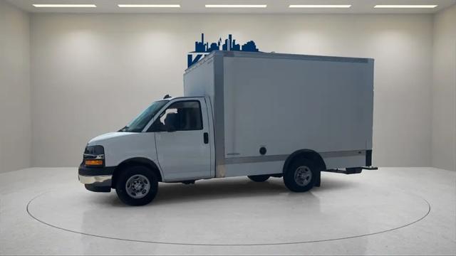 2023 Chevrolet Express Cutaway Work Van