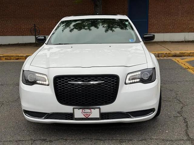 2019 Chrysler 300 Touring