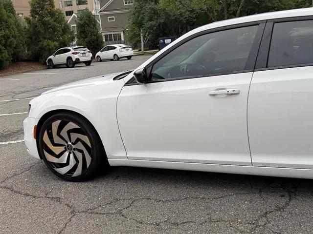 2019 Chrysler 300 Touring