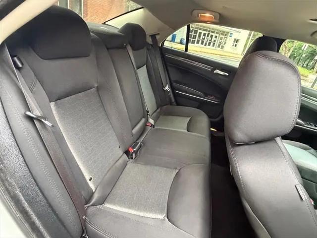 2019 Chrysler 300 Touring