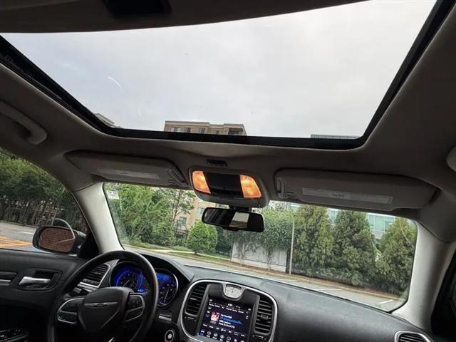 2019 Chrysler 300 Touring