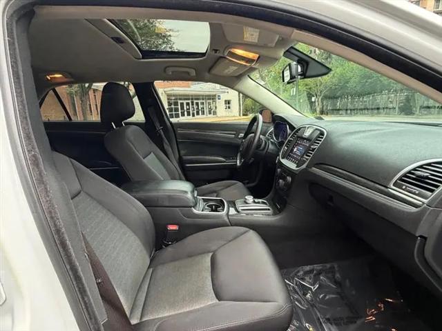 2019 Chrysler 300 Touring