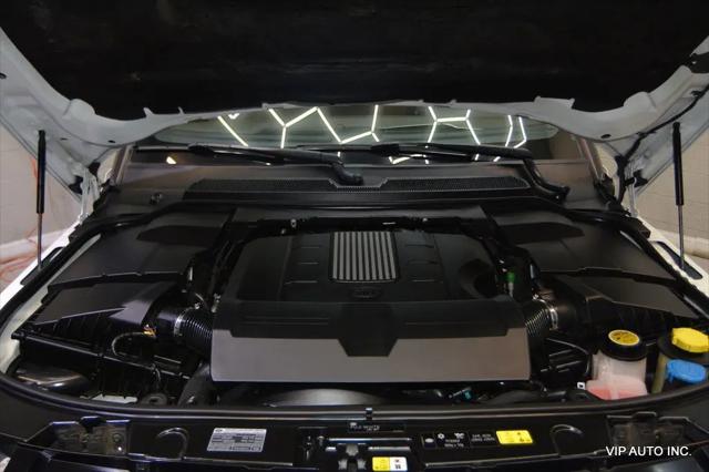 2016 Land Rover LR4 HSE LUX