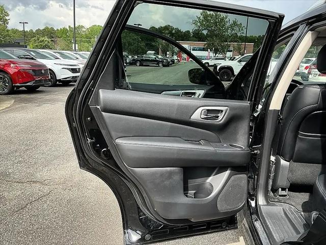 2020 Nissan Pathfinder SL 4WD
