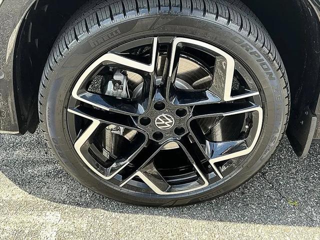 2026 Volkswagen Tiguan SEL R-Line Turbo