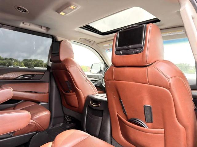 2019 Cadillac Escalade Luxury