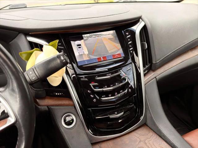 2019 Cadillac Escalade Luxury