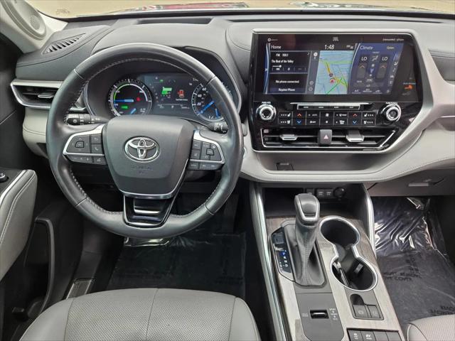 2021 Toyota Highlander Hybrid Platinum