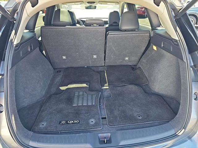 2024 INFINITI QX50 LUXE