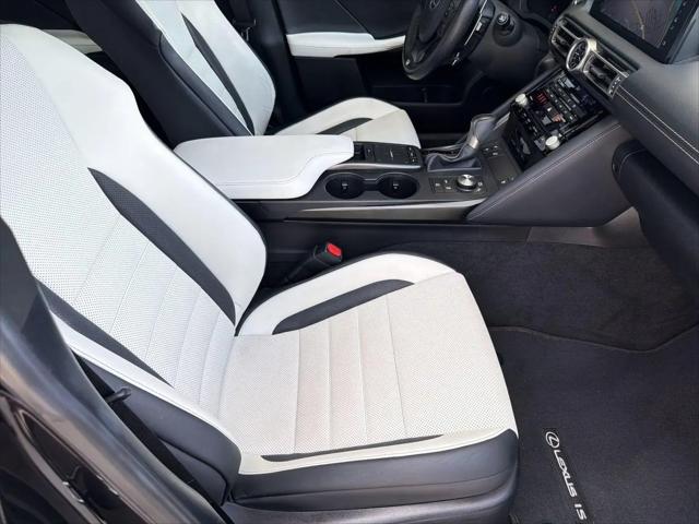 2022 Lexus IS 350 F SPORT