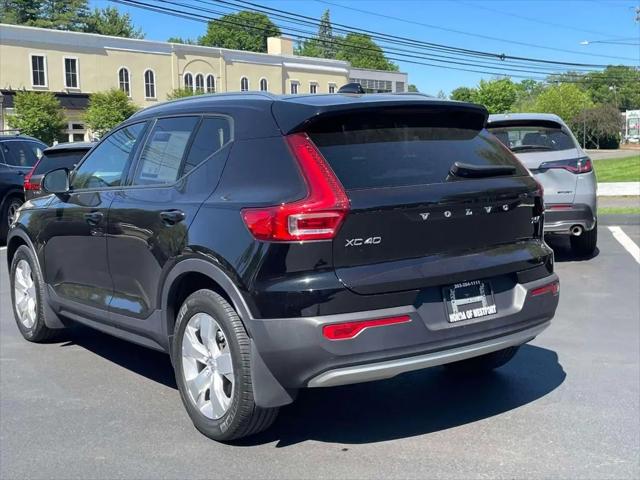 2019 Volvo XC40 T5 Momentum