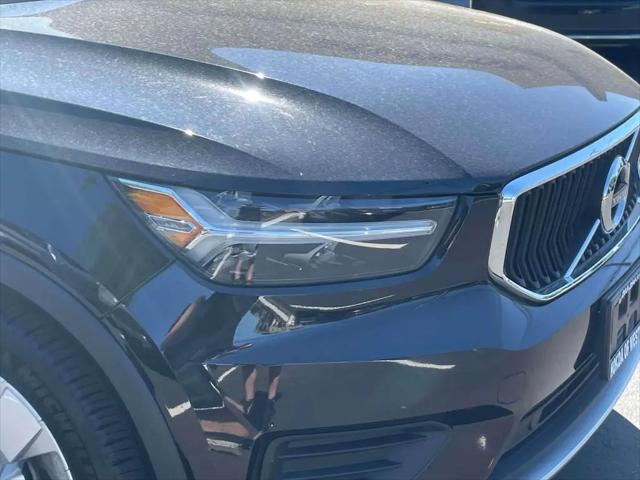 2019 Volvo XC40 T5 Momentum