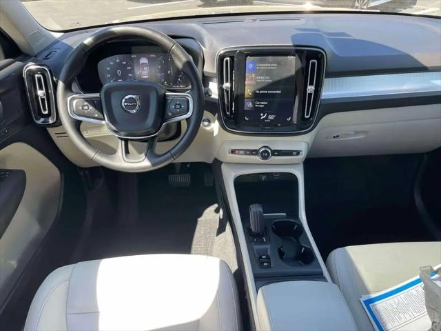 2019 Volvo XC40 T5 Momentum
