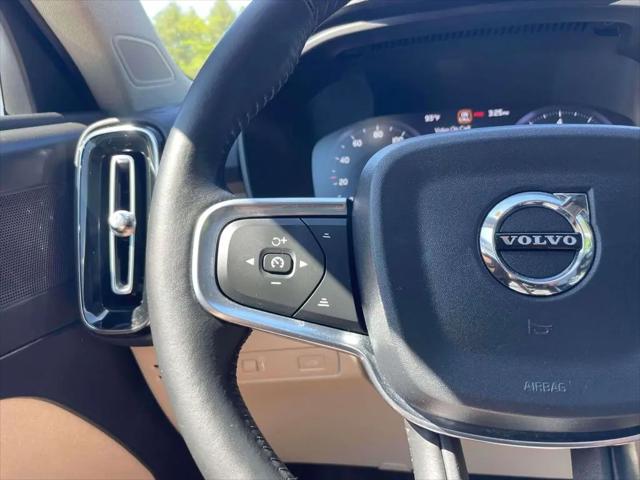 2019 Volvo XC40 T5 Momentum