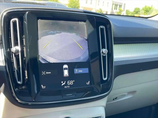 2019 Volvo XC40 T5 Momentum