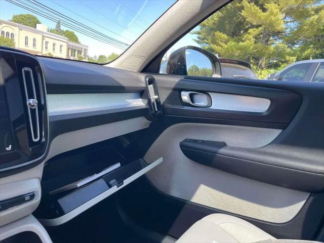 2019 Volvo XC40 T5 Momentum