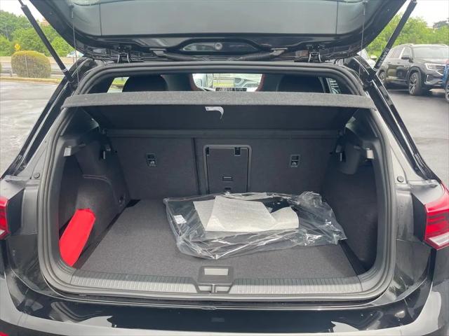 2026 Volkswagen Golf GTI SE