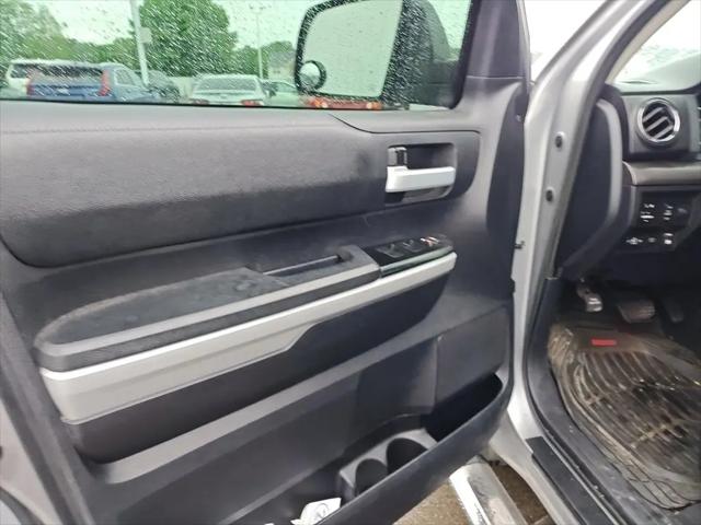2018 Toyota Tundra SR5 5.7L V8