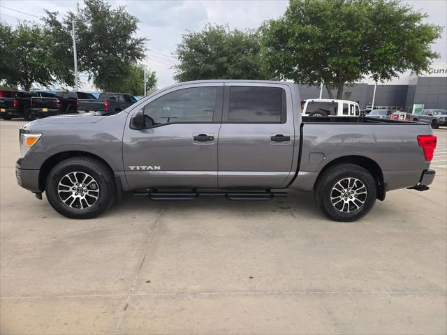 2024 Nissan Titan Crew Cab SV 4x2