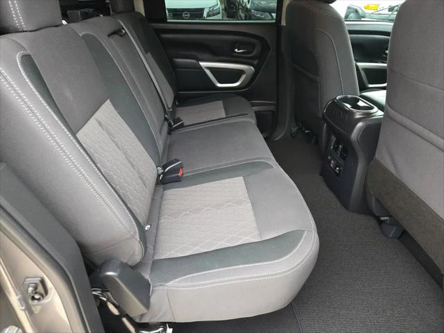 2024 Nissan Titan Crew Cab SV 4x2