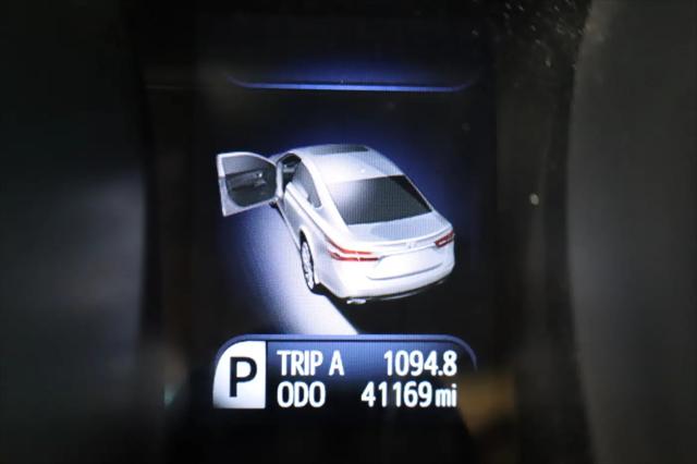 2014 Toyota Avalon XLE