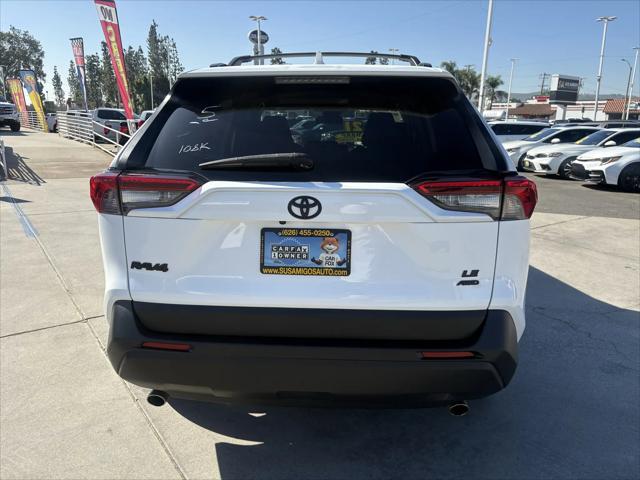 2021 Toyota RAV4 LE