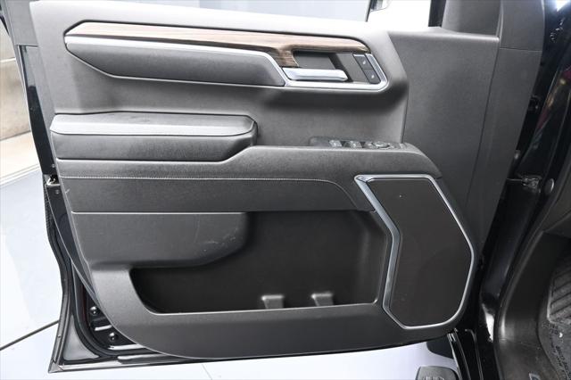 2023 Chevrolet Silverado 1500 2WD Crew Cab Short Bed LT