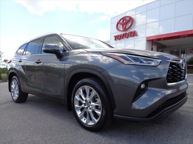 2023 Toyota Highlander Limited for sale in Johnstown, PA
