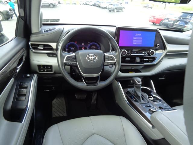 2023 Toyota Highlander Limited