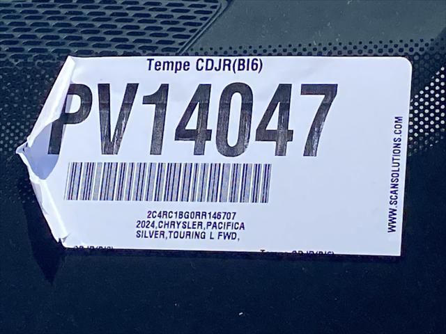 2024 Chrysler Pacifica Touring L
