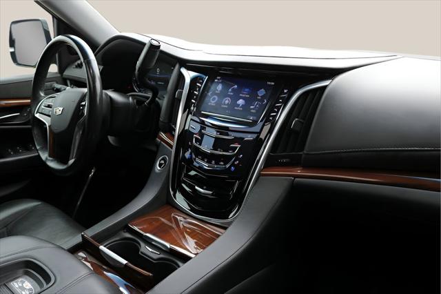 2019 Cadillac Escalade Luxury