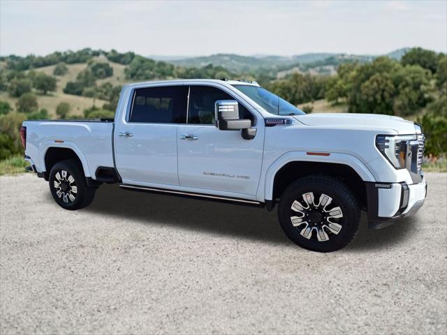 2024 GMC Sierra 2500HD 4WD Crew Cab Standard Bed Denali