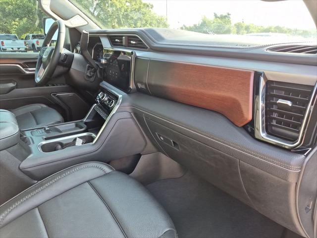 2024 GMC Sierra 2500HD 4WD Crew Cab Standard Bed Denali