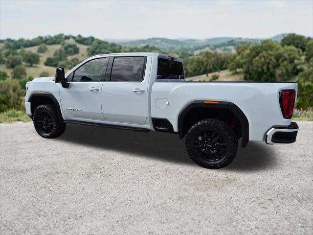 2022 GMC Sierra 2500HD 4WD Crew Cab Standard Bed AT4