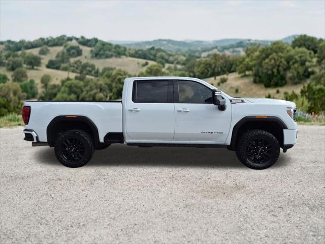 2022 GMC Sierra 2500HD 4WD Crew Cab Standard Bed AT4