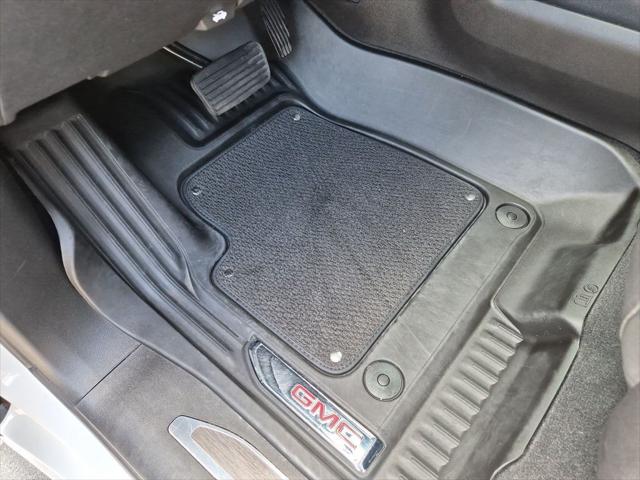 2022 GMC Sierra 2500HD 4WD Crew Cab Standard Bed AT4