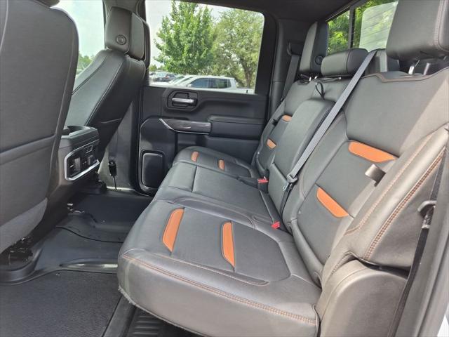 2022 GMC Sierra 2500HD 4WD Crew Cab Standard Bed AT4