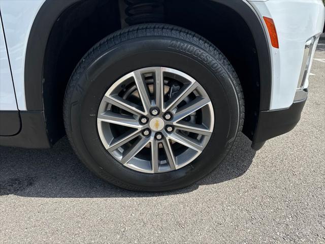 2023 Chevrolet Traverse FWD LT Leather