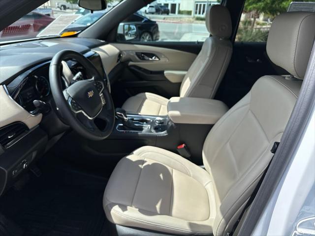 2023 Chevrolet Traverse FWD LT Leather