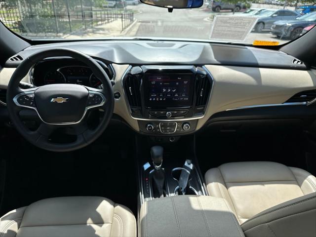 2023 Chevrolet Traverse FWD LT Leather