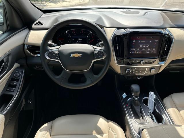 2023 Chevrolet Traverse FWD LT Leather