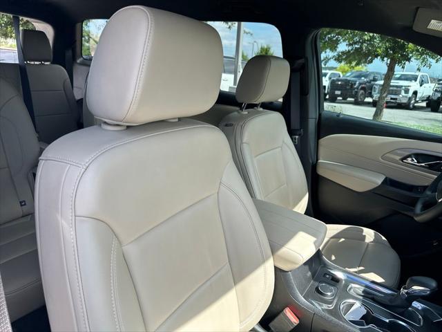 2023 Chevrolet Traverse FWD LT Leather