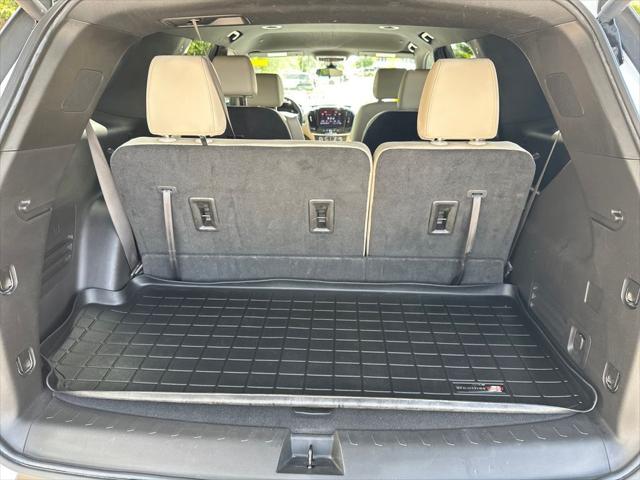 2023 Chevrolet Traverse FWD LT Leather