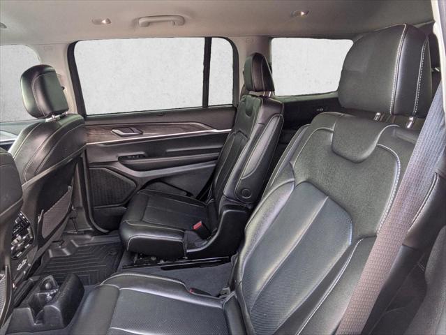 2023 Jeep Grand Cherokee L Limited 4x2