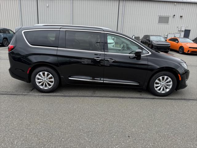 2018 Chrysler Pacifica Touring L 2018 Chrysler Pacifica Touring L