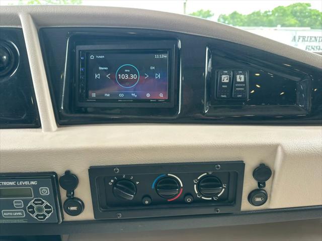2020 Ford F-53 28A