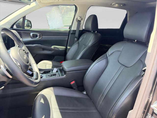 2025 Kia Sorento Hybrid EX